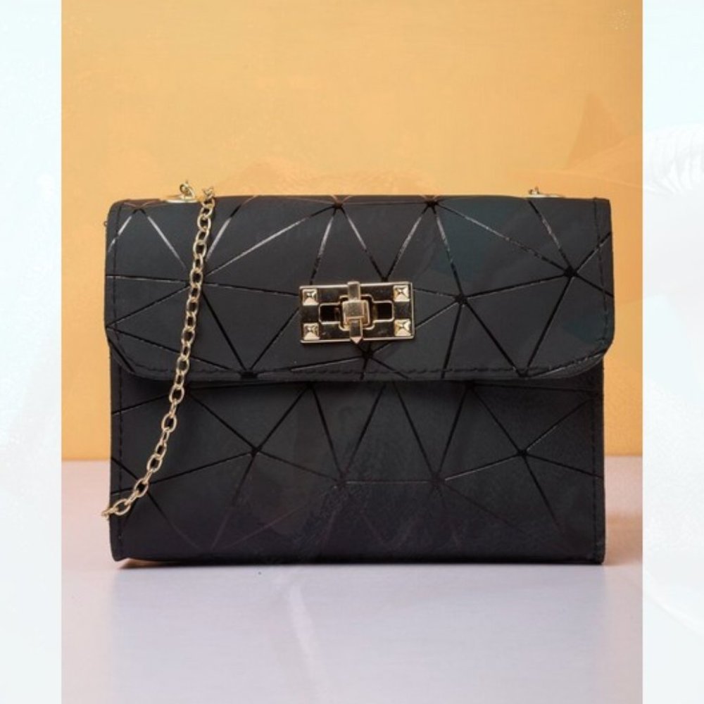 New Lock Geometric Pattern Square Bag Black 73